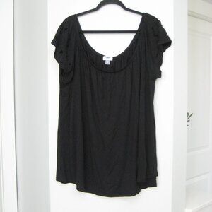 Cute Old Navy baggy style tee with embellished sleeves